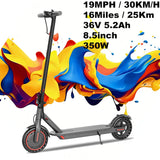 Monopattino elettrico da 350W, velocità massima 19 km/h, cambio a 3 velocità, autonomia 32 km,