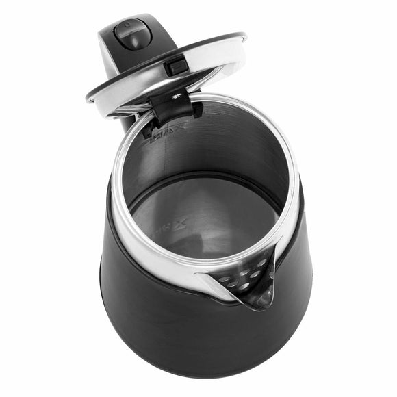 Bollitore elettrico nero Adler con design moderno e manico ergonomico per una facile trasportabilità