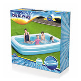 Piscina gonfiabile rettangolare Bestway con bambini che si divertono nell'acqua sul prato.