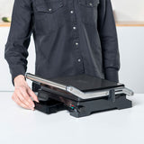 Piastra grill elettrica Black & Decker con superficie ampia e design moderno per grigliare facilmente in casa