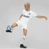 Maglia Girona FC 2023 2024 uomo con design bianco e dettagli blu, ideale per i tifosi e gli allenamenti.