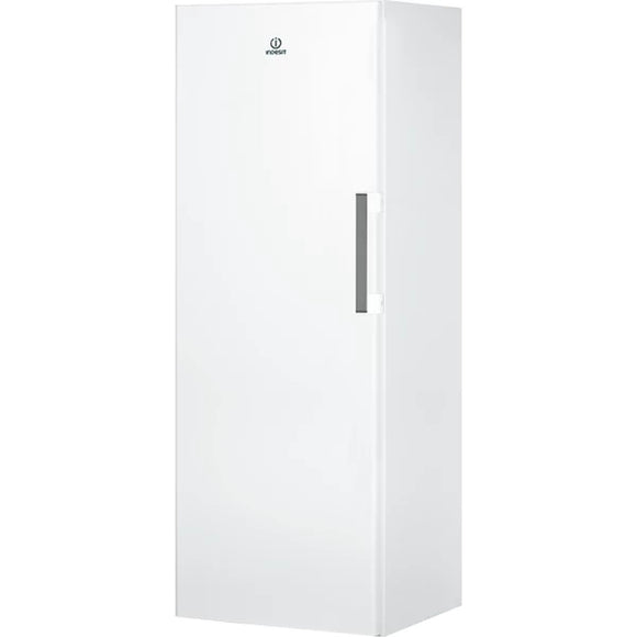 Freezer verticale Indesit 228 litri in bianco con design elegante per la casa e la cucina