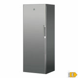 Freezer verticale Indesit 228 litri in acciaio inox con design elegante e maniglia ergonomica