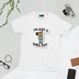 Maglietta unisex I'm just a chill guy in bianco con grafica di un cane rilassato