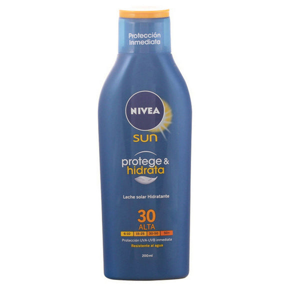 Nivea Sun Latte Solare Idratante SPF 30 in flacone da 200ml per protezione solare efficace