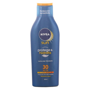 Nivea Sun Latte Solare Idratante SPF 30 in flacone da 200ml per protezione solare efficace