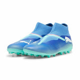 Scarpe da calcio Puma Future 7 uomo in blu e verde con design articolato per massima performance