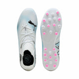 Scarpe da calcio Puma Future 7 uomo bianche con suola a tacchetti per prestazioni elevate.