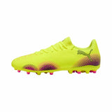 Scarpe da calcio Puma Future 8 Play uomo in giallo brillante con dettagli multicolore per prestazioni elevate nel calcio