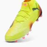 Scarpe da calcio Puma Future 8 Ultimate gialle con design innovativo e suola per prestazioni elevate