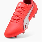 Scarpe da calcio Puma King uomo in rosso brillante con suola leggera e trazione superiore