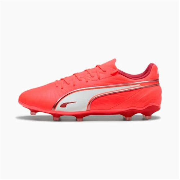 Scarpe da calcio Puma King uomo in rosso brillante con dettagli argentati e suola per terreni compatti