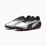 Scarpe da calcio Puma King uomo in argento e nero, ideali per prestazioni elevate sul campo