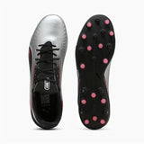 Scarpe da calcio Puma King uomo in silver e black con suola ad alte prestazioni per il massimo grip