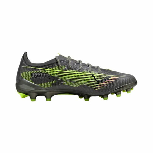 Scarpe da calcio Puma Ultra 5 Ultimate uomo in nero con dettagli verdi per prestazioni elevate sul campo