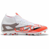 Scarpe da calcio Puma Ultra 5 uomo bianche e arancioni con design aerodinamico per prestazioni elevate