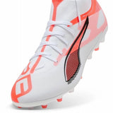 Scarpe da calcio Puma Ultra 5 uomo bianche e arancioni, progettate per prestazioni elevate in campo