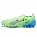 Scarpe da calcio Puma Ultra 5 uomo in verde fluorescente con suola affilata per prestazioni elevate