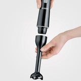 Frullatore a immersione Severin con manico ergonomico, ideale per zuppe e salse in cucina