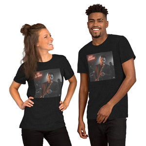 T-shirt unisex sax jazz arancione con immagine di un sassofonista e testo Jazz Classic