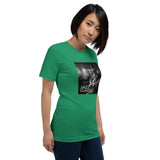 T-shirt chitarra classica musica verde con design jazz e un musicista che suona